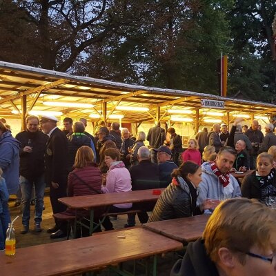Otzer Kartoffelmarkt mit sardischem Wein - Otzer Kartoffelmarkt mit sardischem Wein