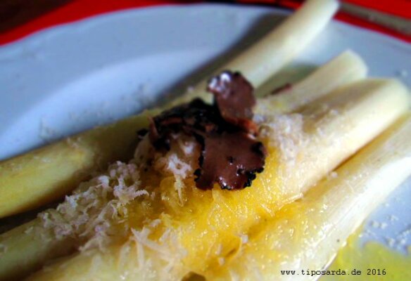 Spargel mit Pecorino und Trüffel - Spargel mit Bottarga