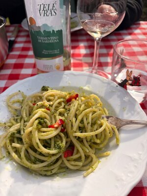 Spaghettone mit Bärlauchpesto - Spaghettone mit Bärlauchpesto – Rezept mit Pecorino &amp; Vermentino | Tiposarda