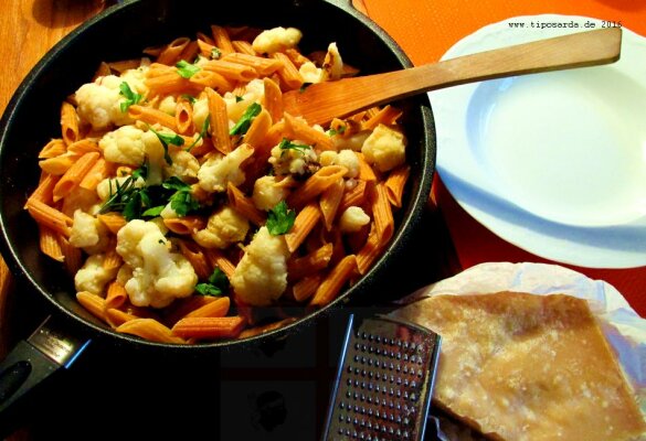 Pasta mit Blumenkohl - Pasta mit Blumenkohl - eine außergewöhnliche Mischung