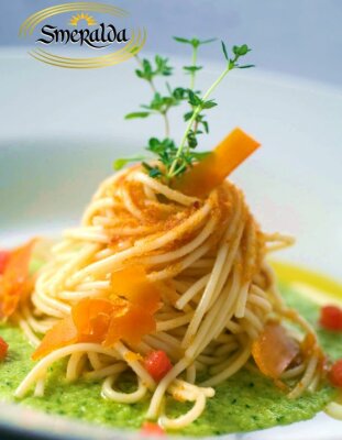 Spaghetti ruvidi mit Seeigelrogen - Spaghetti mit Seeigel und Bottarga - eine einfache, raffinierte Pasta - einfach großartig - für Alle, die Fisch &amp; Meeresfrüchte lieben