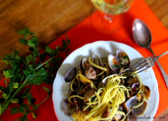 Spaghetti mit Venusmuscheln und Bottarga - Ein Gericht für alle Meeresfrüchte Liebhaber